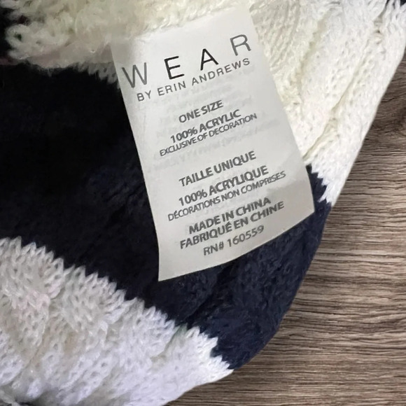 Tennessee Titans Official NFL Women's Scarf and Hat - Picture 3 of 3